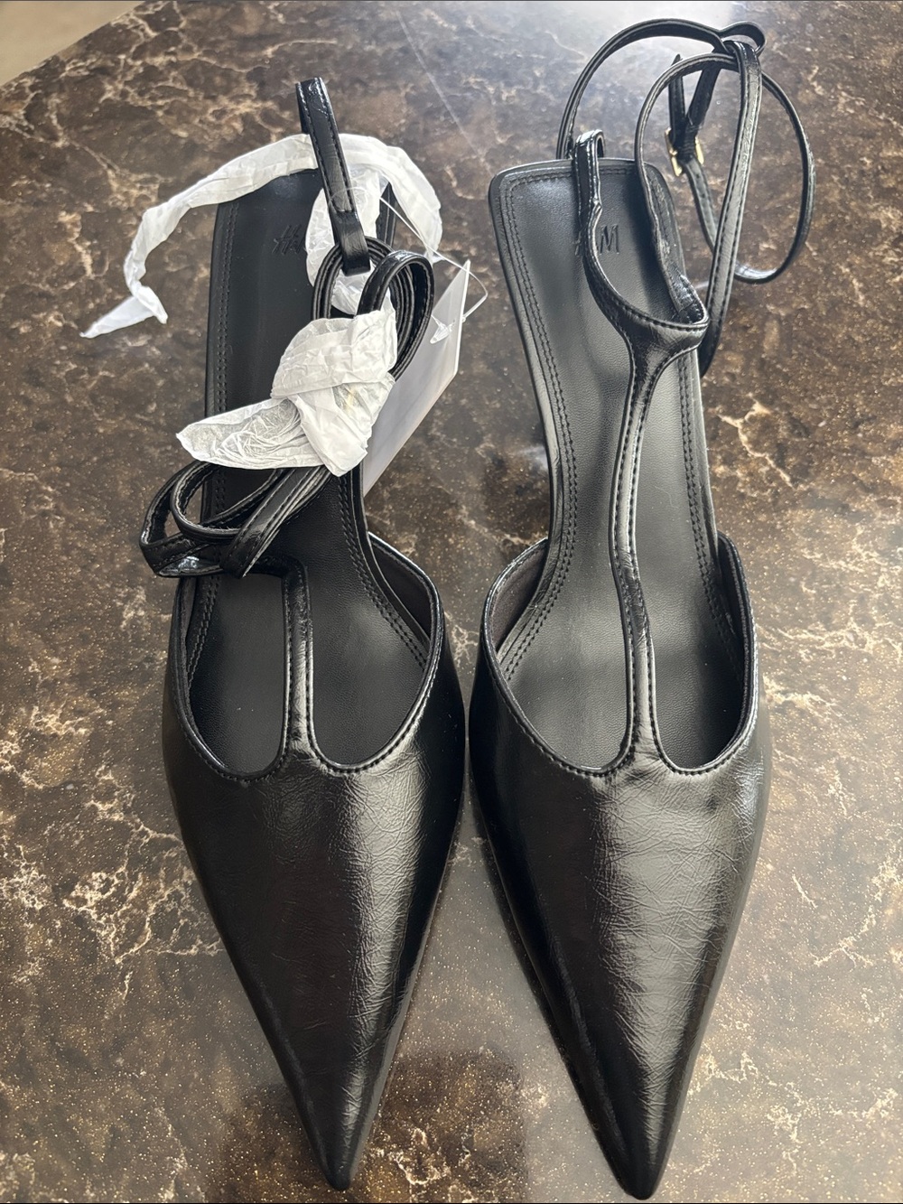H&M Black Pointed T-Strap Women's Heels - Classic Black